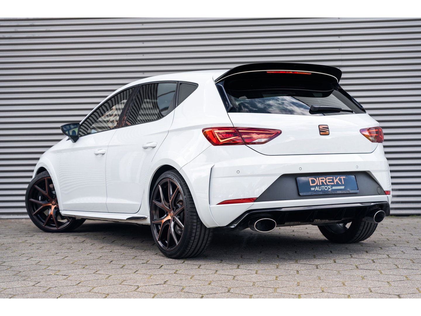 SEAT Leon 2.0 TSI CUPRA VIRTUAL BREMBO SCHAAL CARBON R PACK