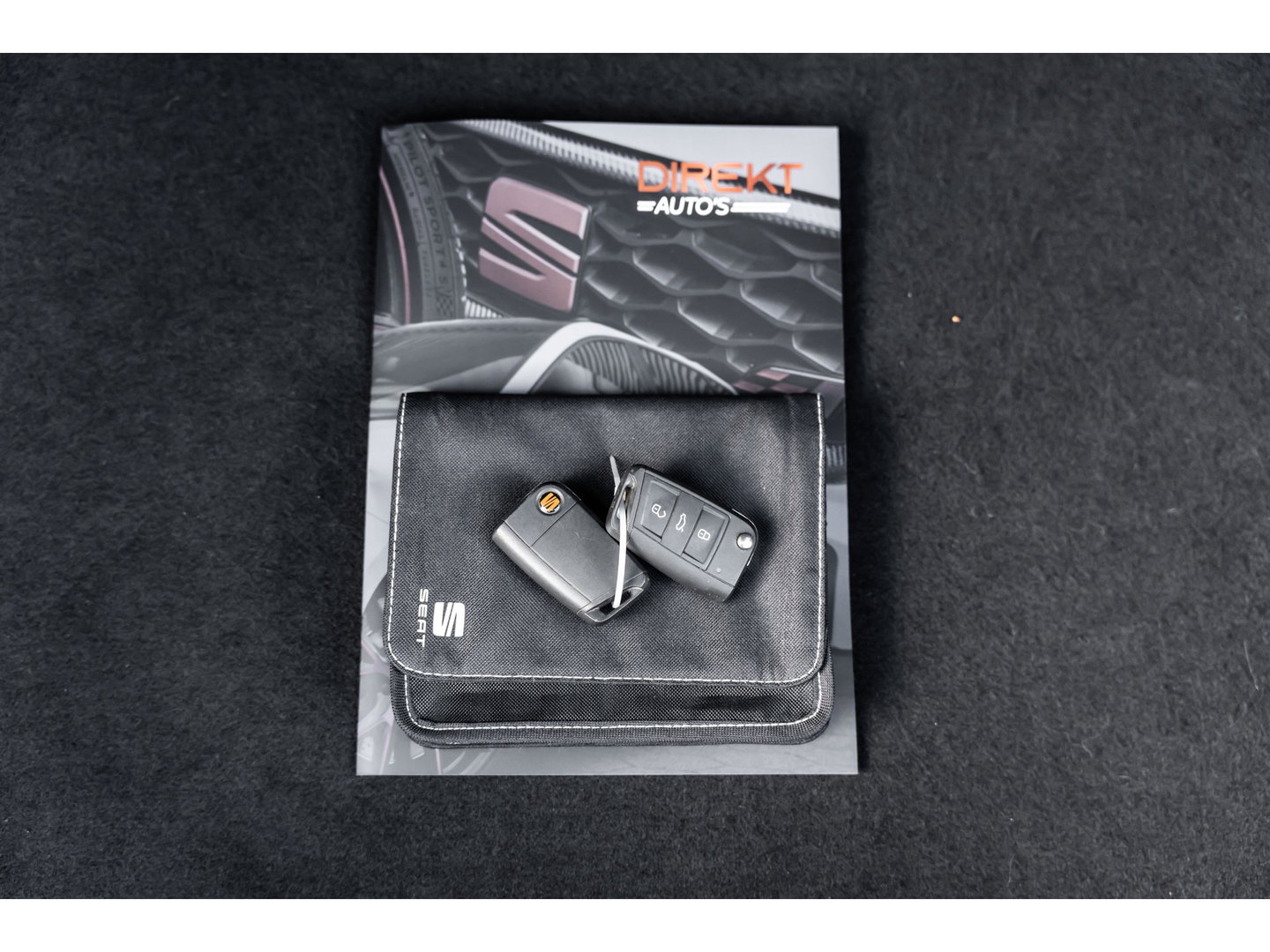 SEAT Leon 2.0 TSI CUPRA VIRTUAL BREMBO SCHAAL CARBON R PACK