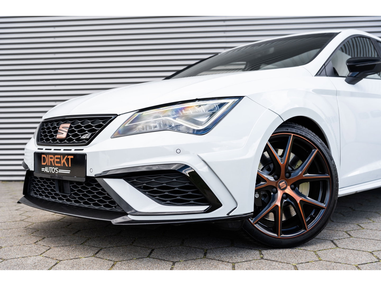 SEAT Leon 2.0 TSI CUPRA VIRTUAL BREMBO SCHAAL CARBON R PACK