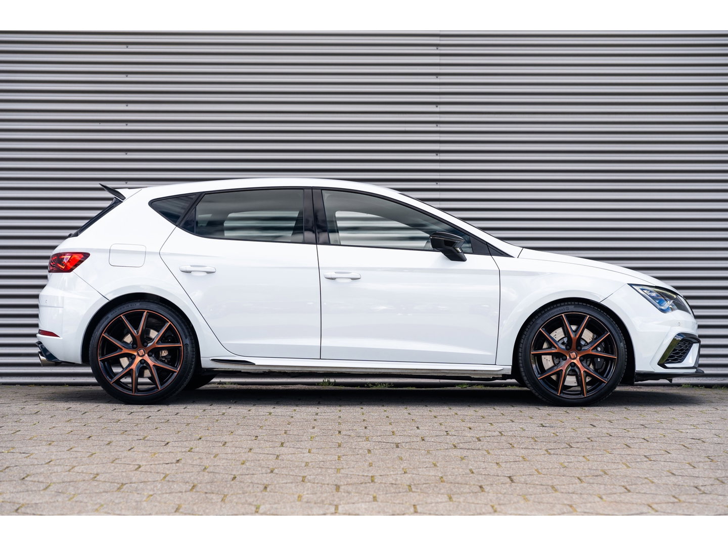SEAT Leon 2.0 TSI CUPRA VIRTUAL BREMBO SCHAAL CARBON R PACK