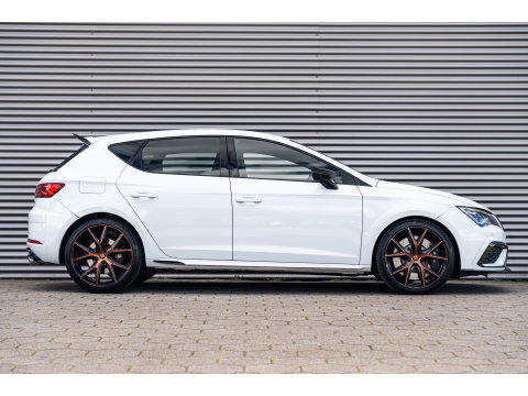 SEAT Leon 2.0 TSI CUPRA VIRTUAL BREMBO SCHAAL CARBON R PACK