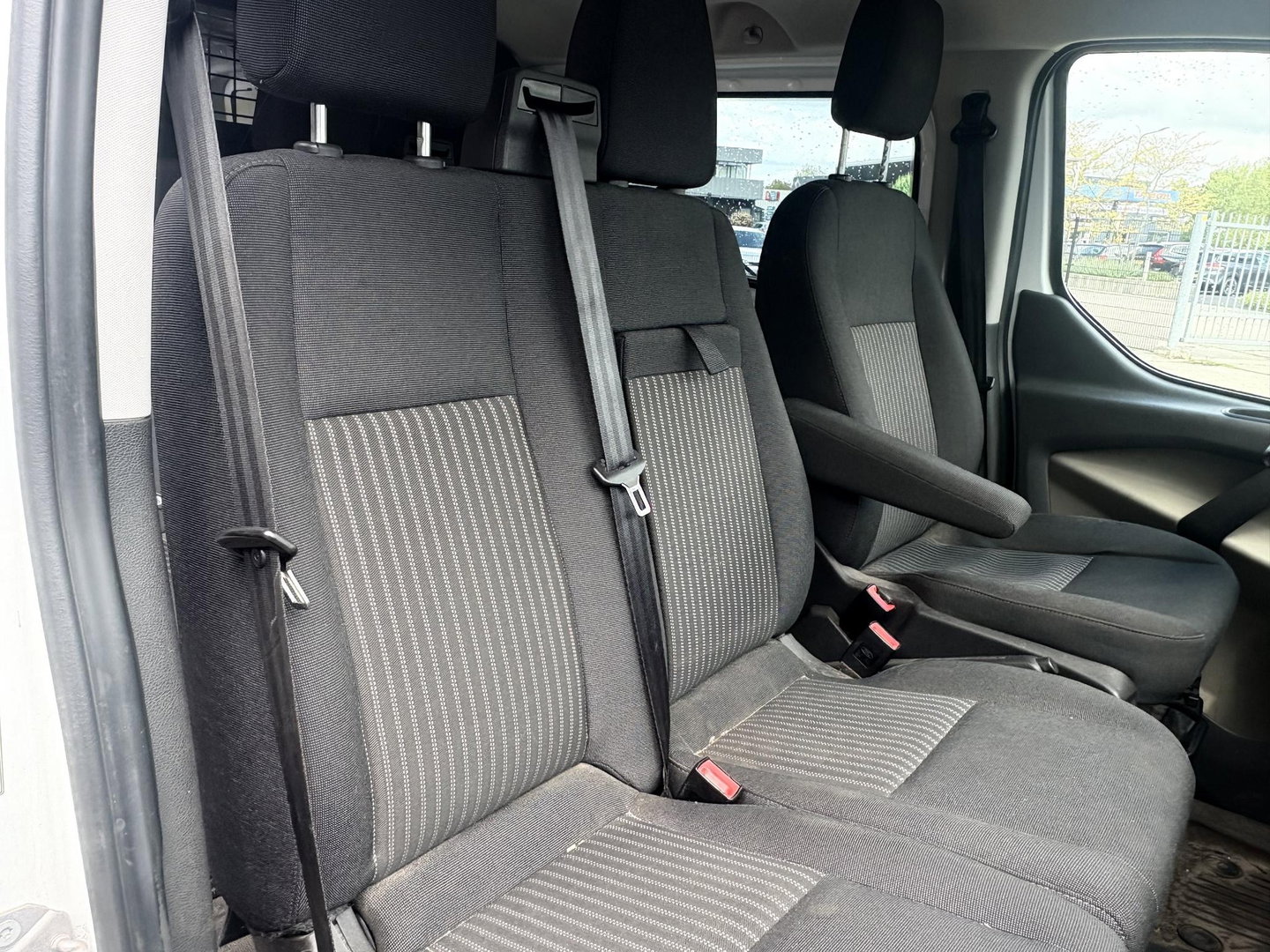 Ford Transit Custom 340 2.0 TDCI L2H1 Ambiente DC | DAKDRAGERS | 130PK