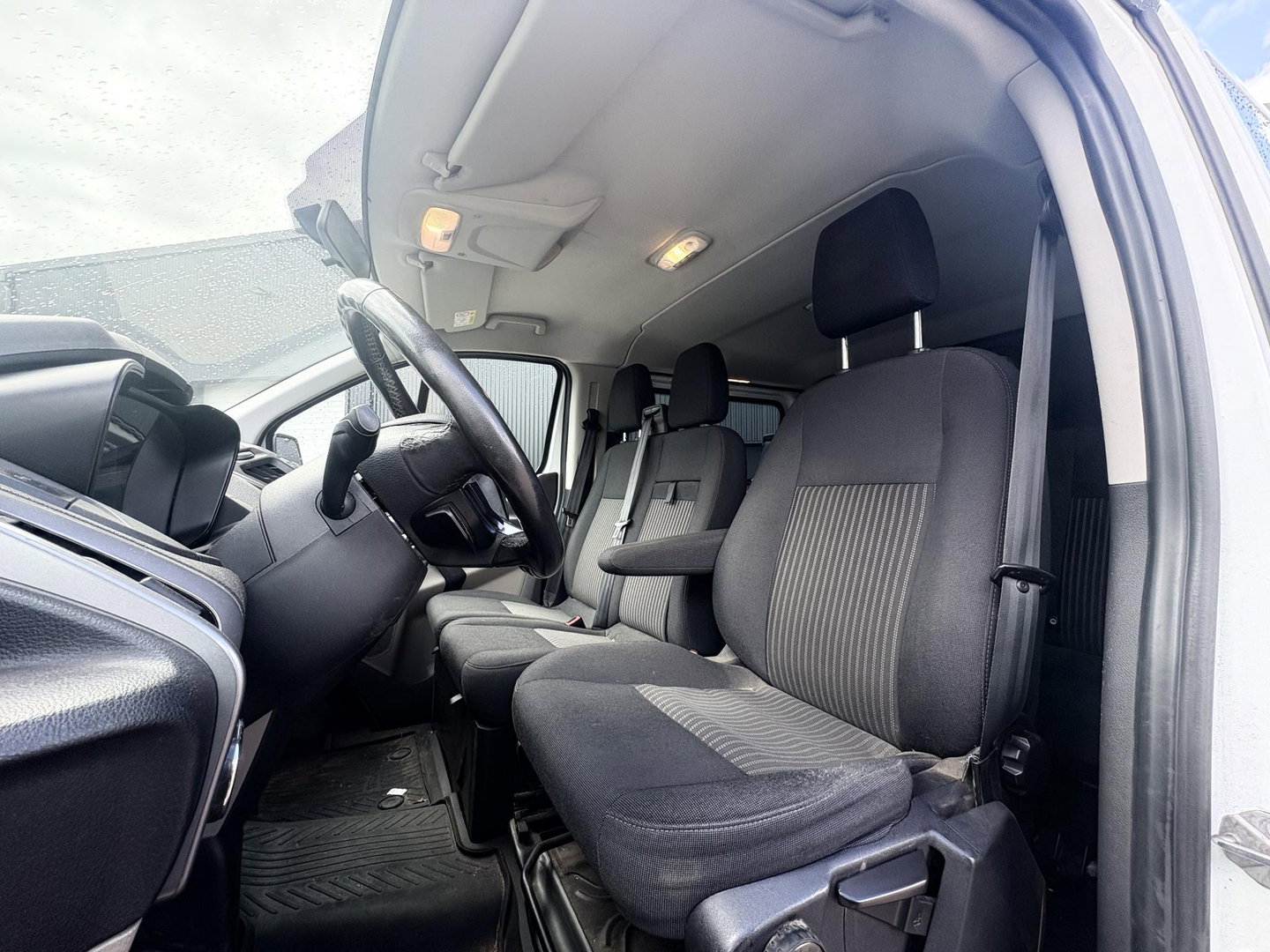Ford Transit Custom 340 2.0 TDCI L2H1 Ambiente DC | DAKDRAGERS | 130PK