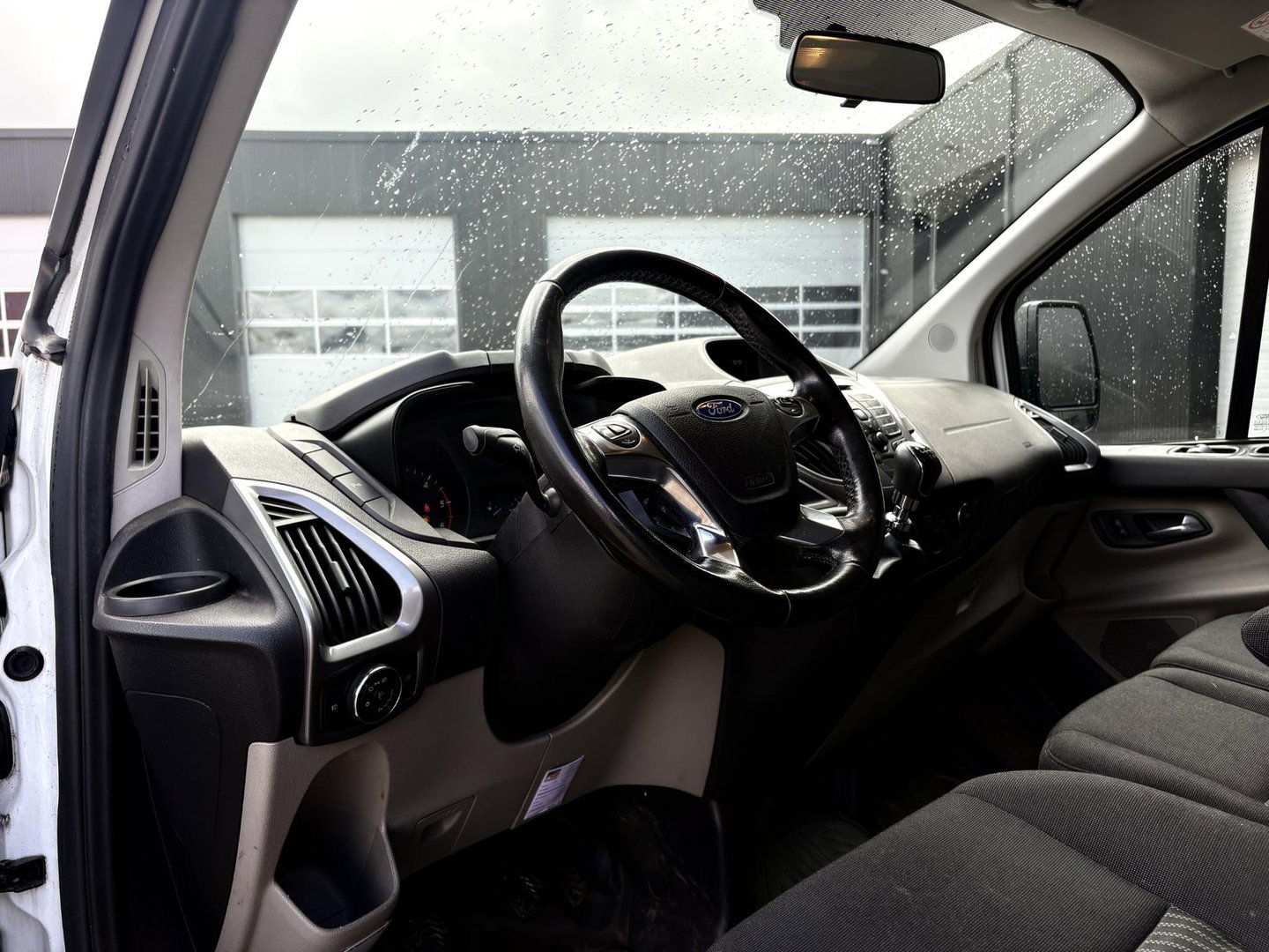 Ford Transit Custom 340 2.0 TDCI L2H1 Ambiente DC | DAKDRAGERS | 130PK