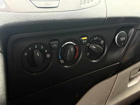 Ford Transit Custom 340 2.0 TDCI L2H1 Ambiente DC | DAKDRAGERS | 130PK