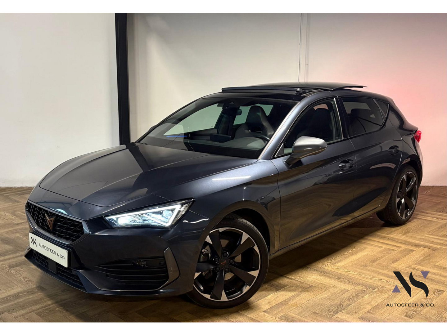 CUPRA Leon 1.5 eTSI PANO KEYLESS MEMORY VOL'