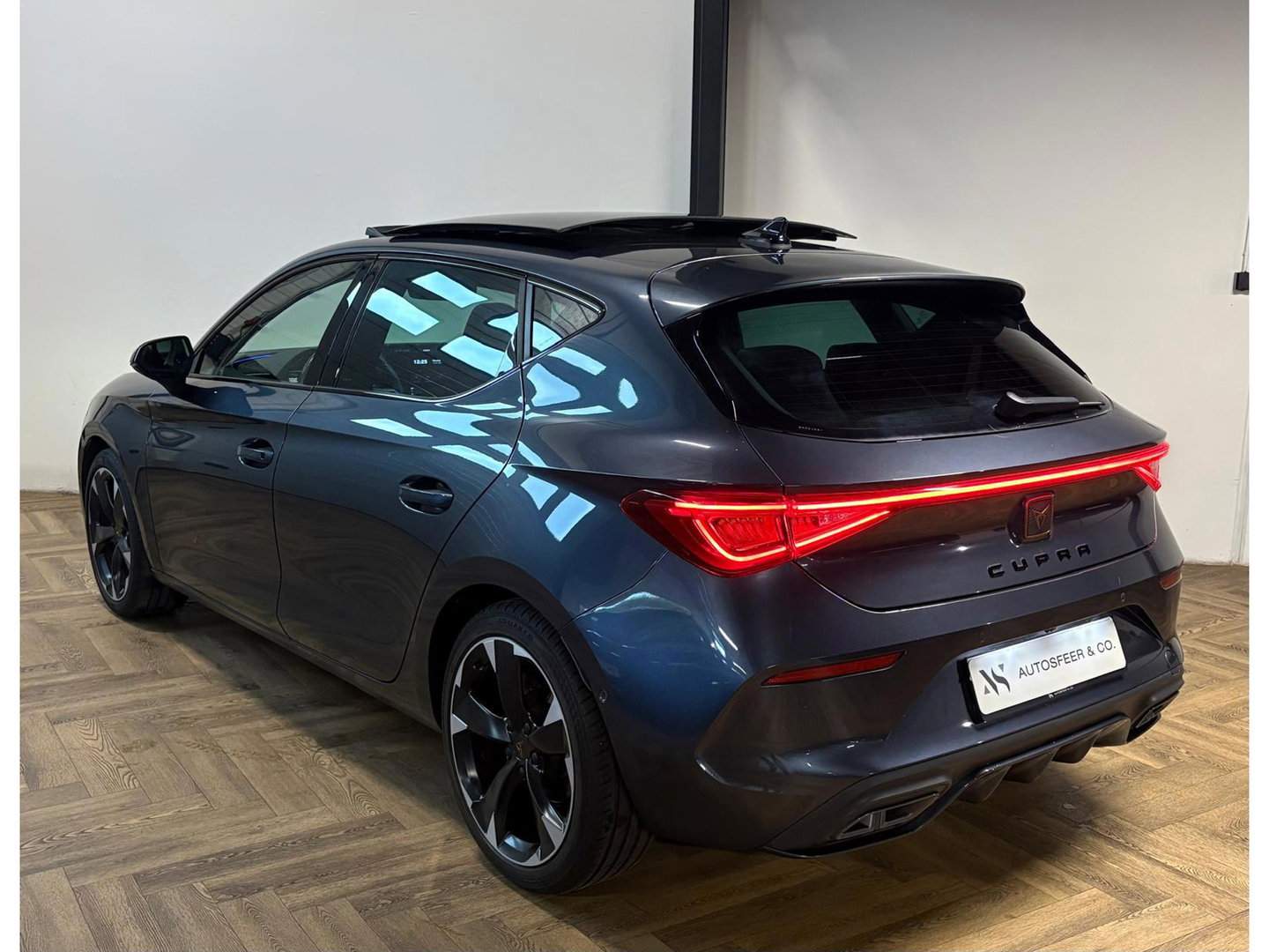 CUPRA Leon 1.5 eTSI PANO KEYLESS MEMORY VOL'
