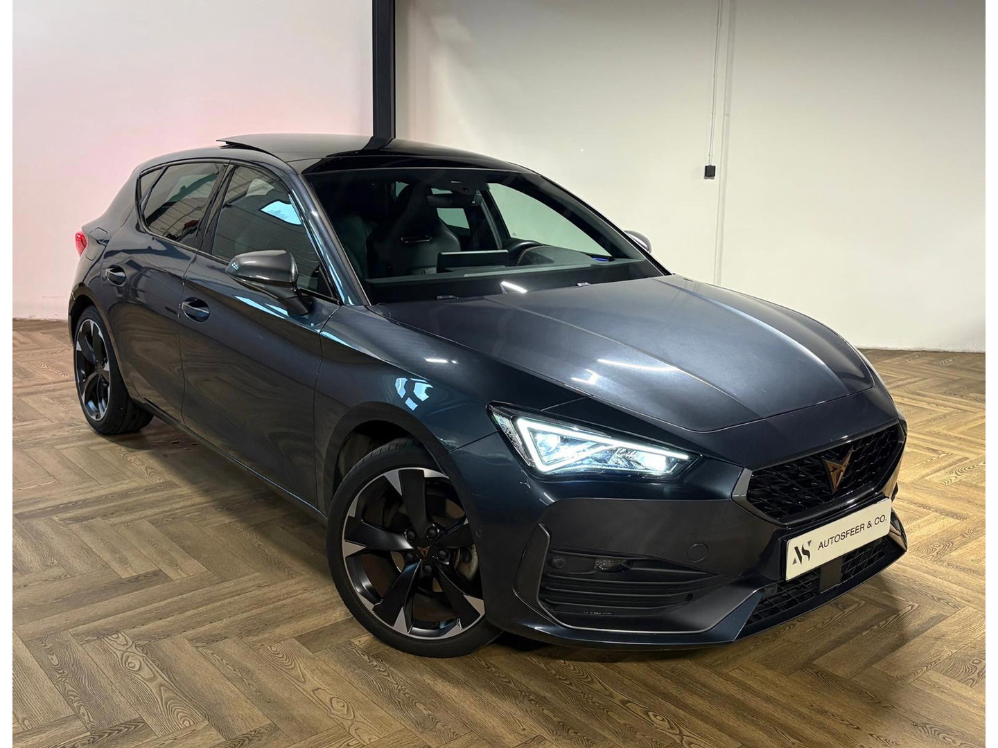 CUPRA Leon 1.5 eTSI PANO KEYLESS MEMORY VOL'