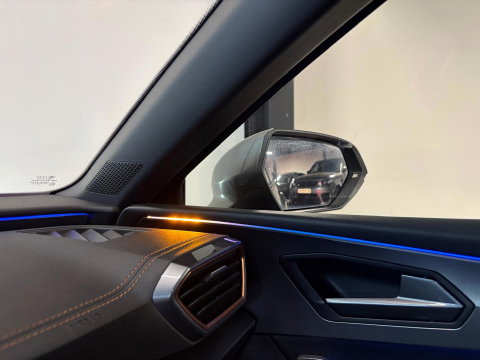 CUPRA Leon 1.5 eTSI PANO KEYLESS MEMORY VOL'