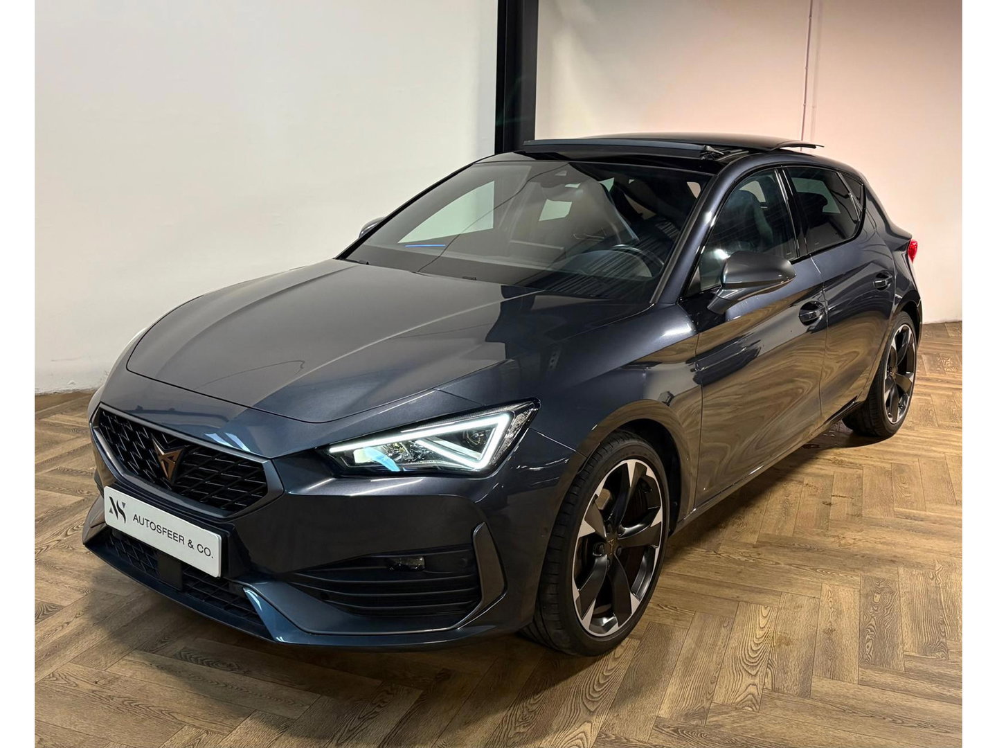 CUPRA Leon 1.5 eTSI PANO KEYLESS MEMORY VOL'