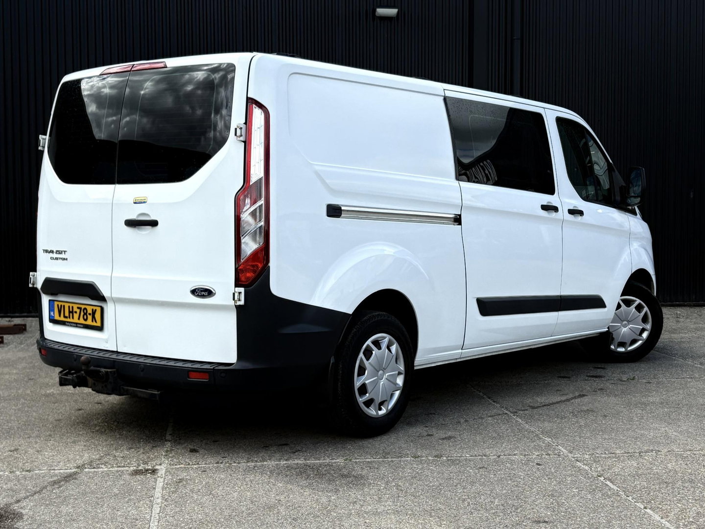 Ford Transit Custom 340 2.0 TDCI L2H1 Ambiente DC | DAKDRAGERS | 130PK