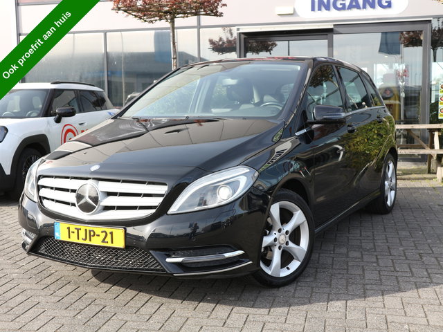 Mercedes-Benz B-Klasse - 180 Ambition AIRCO NAVI TREKHAAK