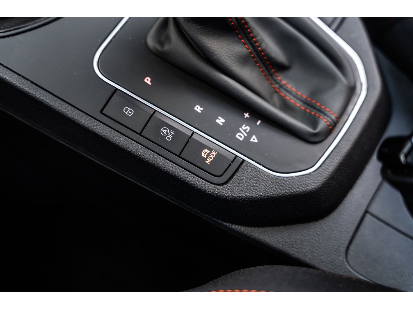 SEAT Ibiza 1.5 TSI FR BLACK EDITION PANO VIRTUAL CAMERA
