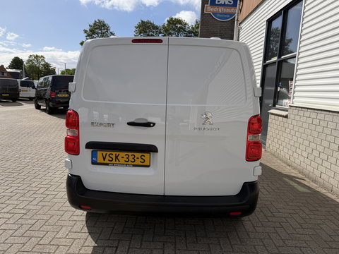 Peugeot Expert 1.5 BlueHDI L2H1 120pk Standard Premium / vaste prijs rijklaar € 11.950 ex btw / euro 6 / bpm vrij / lease vanaf € 201 / airco / cruise / navi / camera / pdc achter !
