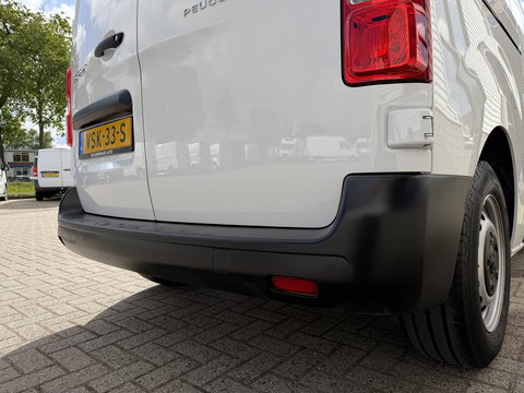 Peugeot Expert 1.5 BlueHDI L2H1 120pk Standard Premium / vaste prijs rijklaar € 11.950 ex btw / euro 6 / bpm vrij / lease vanaf € 201 / airco / cruise / navi / camera / pdc achter !