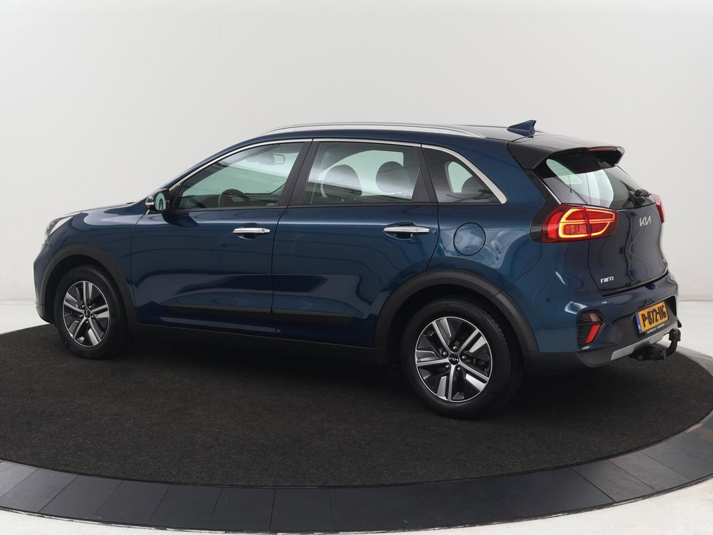 Kia Niro 1.6 GDi Hybrid DynamicLine | Trekhaak | Adaptive cruise | Half leder | Carplay | Camera | Navigatie | Parkeerhulp | Climate control | Lichtmetalen velgen