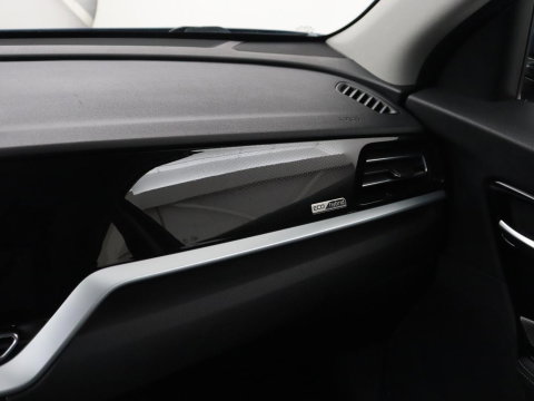 Kia Niro 1.6 GDi Hybrid DynamicLine | Trekhaak | Adaptive cruise | Half leder | Carplay | Camera | Navigatie | Parkeerhulp | Climate control | Lichtmetalen velgen