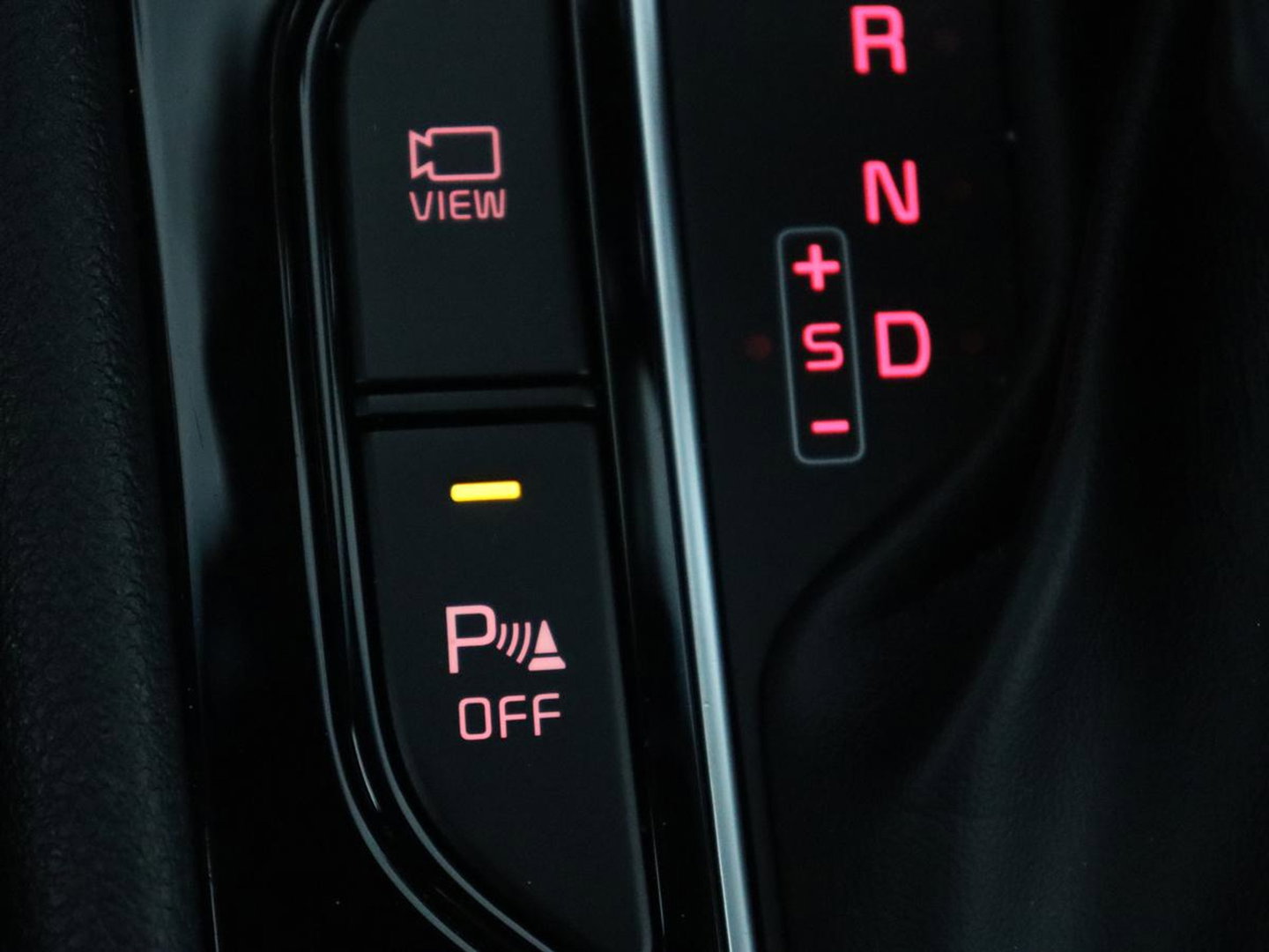 Kia Niro 1.6 GDi Hybrid DynamicLine | Trekhaak | Adaptive cruise | Half leder | Carplay | Camera | Navigatie | Parkeerhulp | Climate control | Lichtmetalen velgen