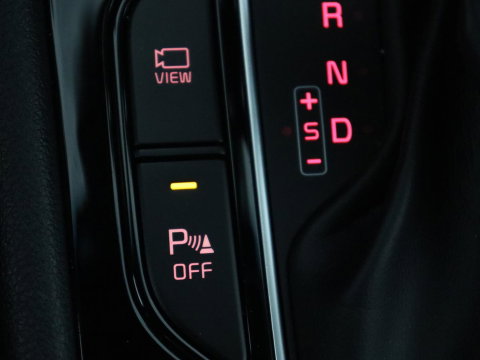 Kia Niro 1.6 GDi Hybrid DynamicLine | Trekhaak | Adaptive cruise | Half leder | Carplay | Camera | Navigatie | Parkeerhulp | Climate control | Lichtmetalen velgen