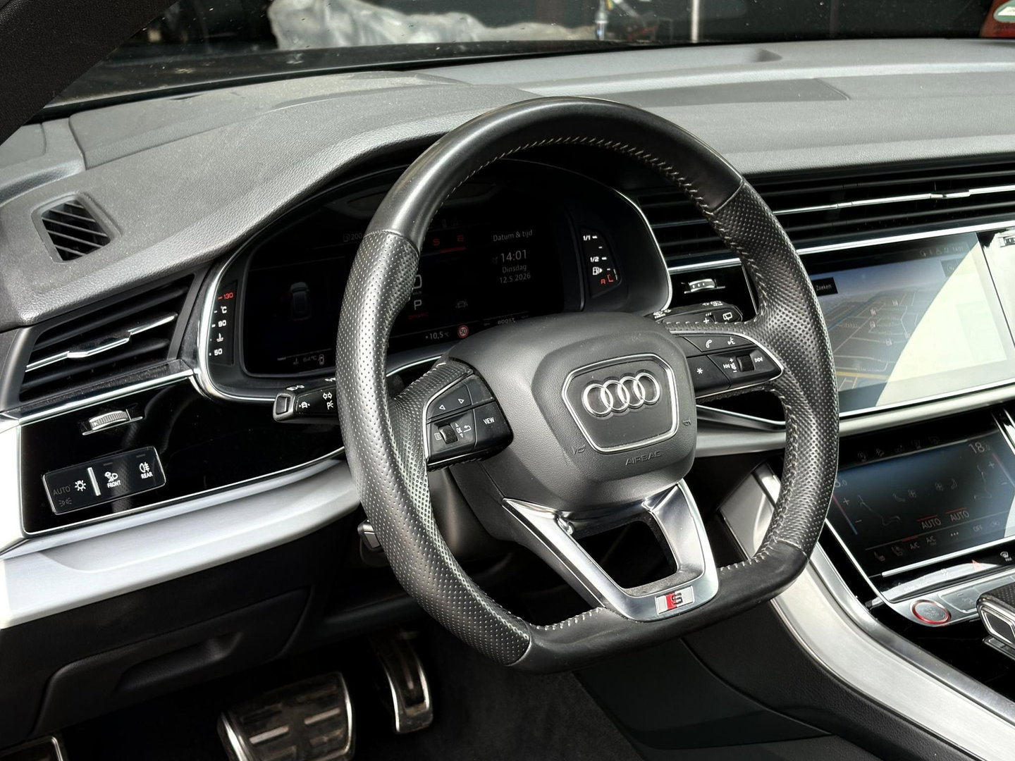 Audi SQ8 4.0 TDI SQ8 quattro | UNIEK | GRIJS KENTEKEN | BOMVOL! | PANO | DIGI COCKPIT | ADAPTIVE | LED