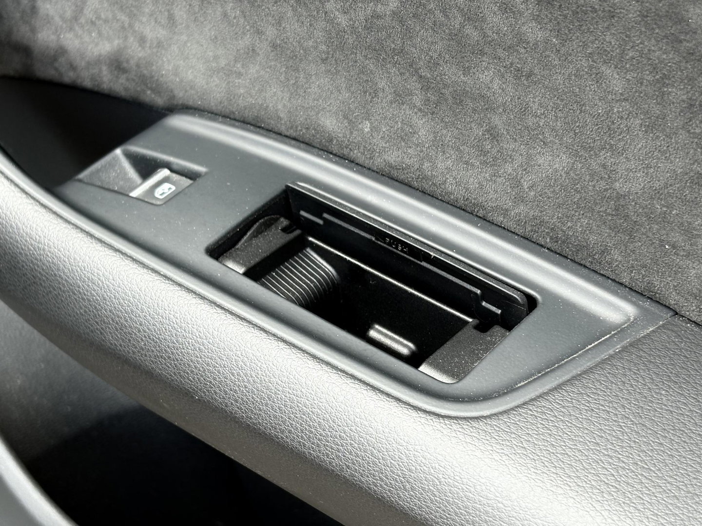 Audi SQ8 4.0 TDI SQ8 quattro | UNIEK | GRIJS KENTEKEN | BOMVOL! | PANO | DIGI COCKPIT | ADAPTIVE | LED