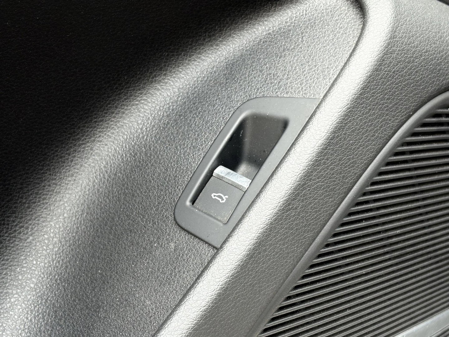 Audi SQ8 4.0 TDI SQ8 quattro | UNIEK | GRIJS KENTEKEN | BOMVOL! | PANO | DIGI COCKPIT | ADAPTIVE | LED