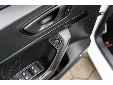 CUPRA Ateca 2.0 TSI 4DRIVE LIMITED PANO AKRA BREMBO BEATS
