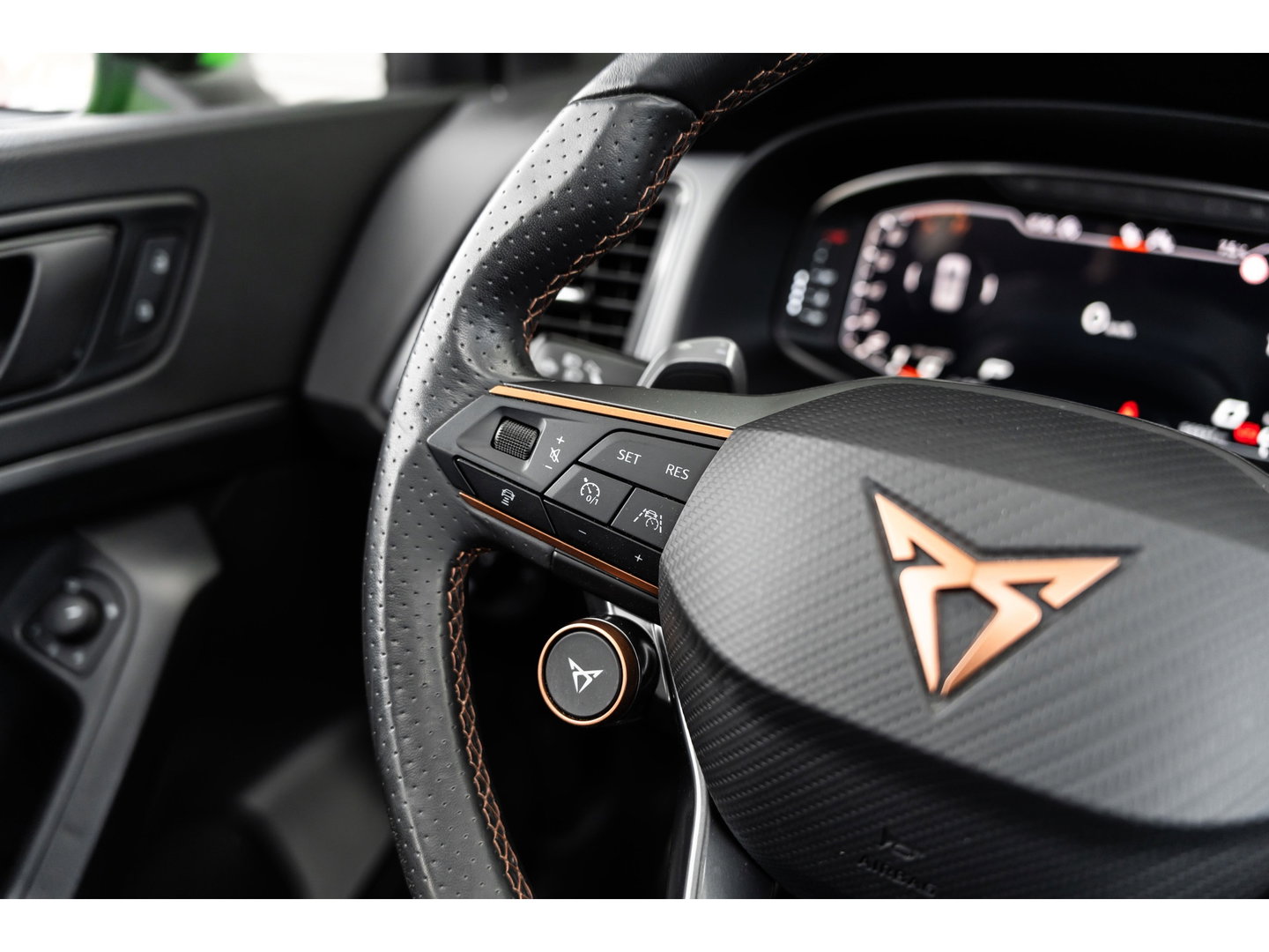 CUPRA Ateca 2.0 TSI 4DRIVE LIMITED PANO AKRA BREMBO BEATS