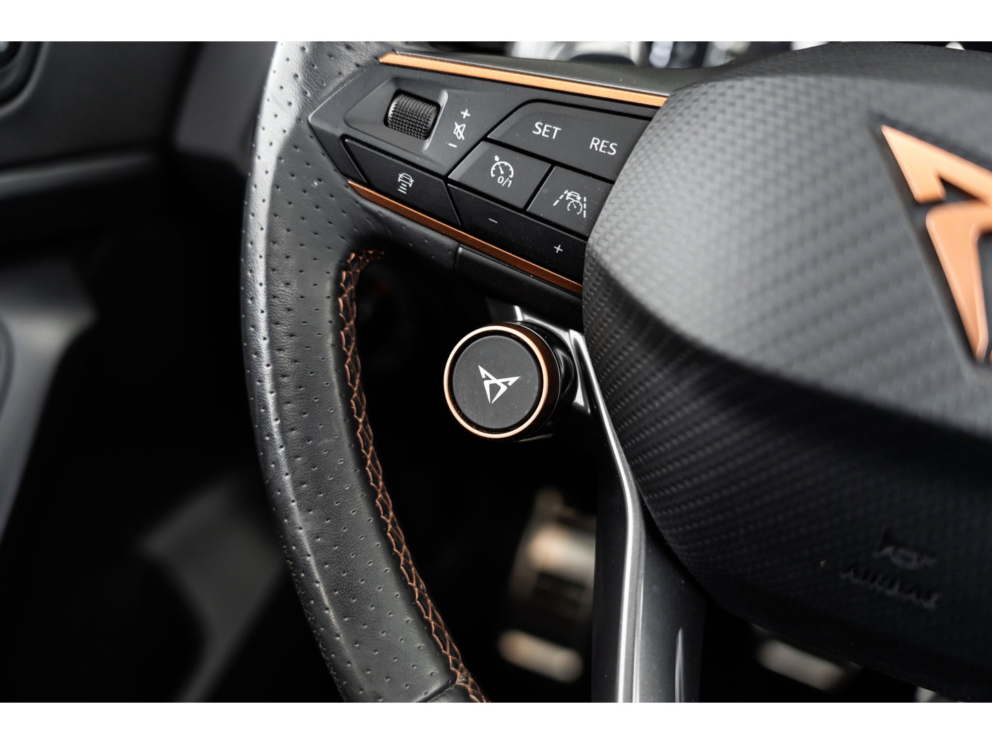 CUPRA Ateca 2.0 TSI 4DRIVE LIMITED PANO AKRA BREMBO BEATS