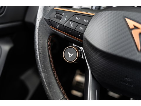 CUPRA Ateca 2.0 TSI 4DRIVE LIMITED PANO AKRA BREMBO BEATS