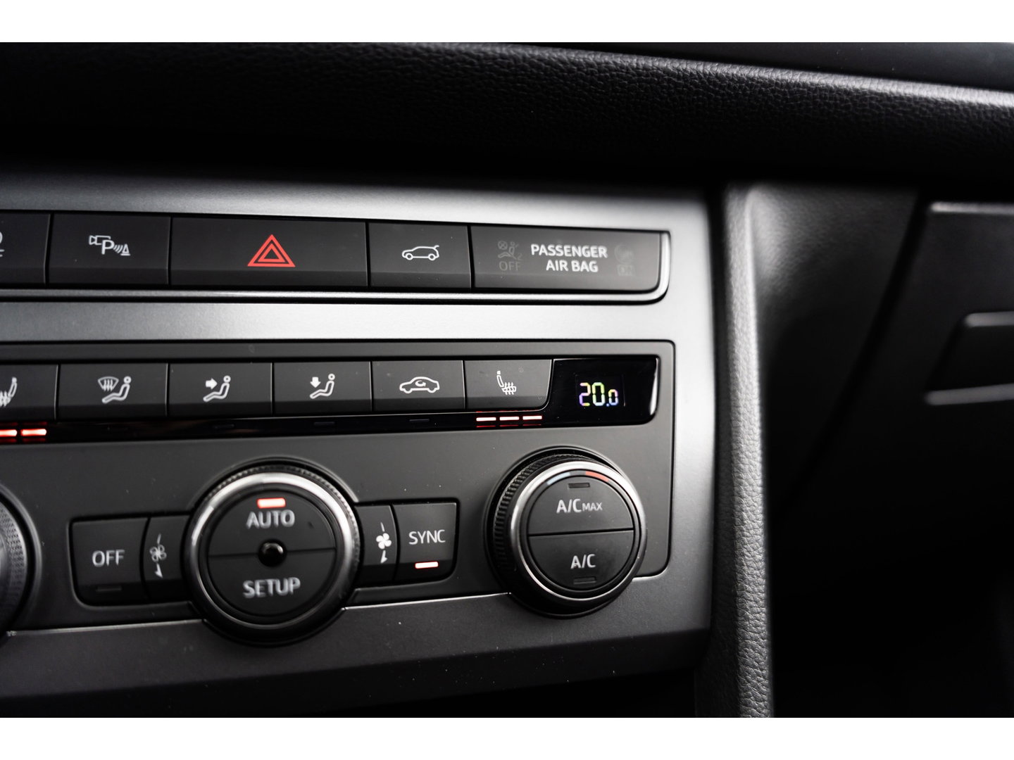 CUPRA Ateca 2.0 TSI 4DRIVE LIMITED PANO AKRA BREMBO BEATS