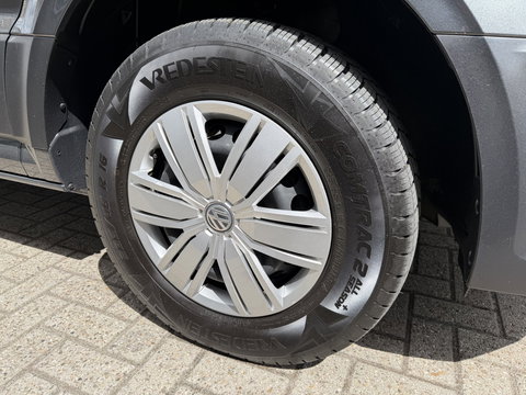 Volkswagen Crafter 35 2.0 TDI 177pk L3H3 ( L2H2 ) DC 6 persoons Comfortline / euro 6 / bpm vrij / vaste prijs rijklaar € 31.950 ex btw / lease vanaf € 521 / airco / cruise / grijs metallic !