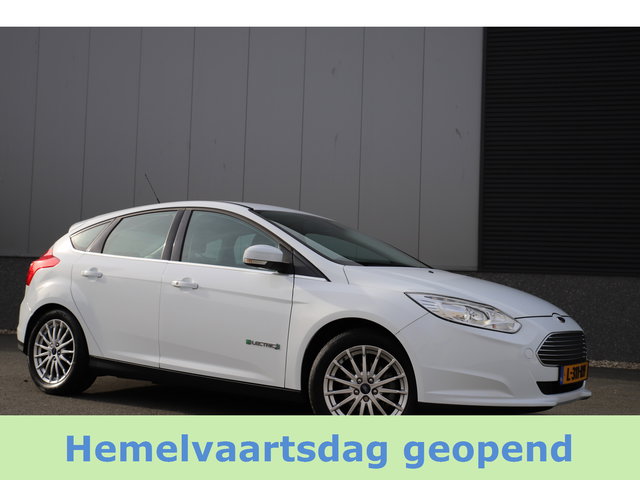 Ford Focus - Titanium 100% Electric 23kw/ Leder/Camera/LED/Cruise/17"