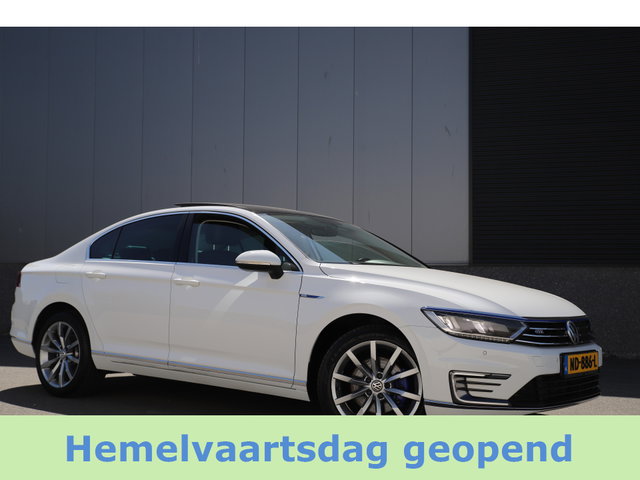 Volkswagen Passat - 1.4 TSI GTE 218pk/*Highline*Adaptive/Virtual/Sunroof/Trekh./Leder/18"