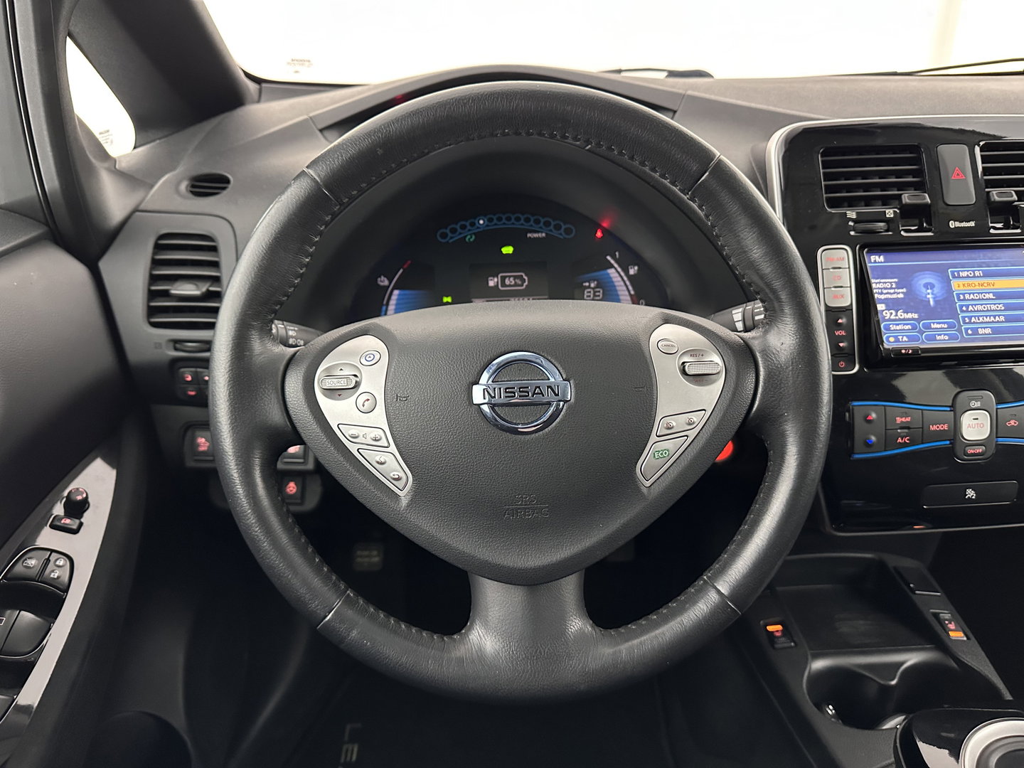 Nissan Leaf Acenta 24 kWh *NAVI-FULLMAP | MICROFIBRE | DAB | CAMERA | DIGI-COCKPIT | KEYLESS | CRUISE | DIGI-COCKPIT | HEATED-COMFORTSEATS | PRIVACYGLASS | 16"ALU*