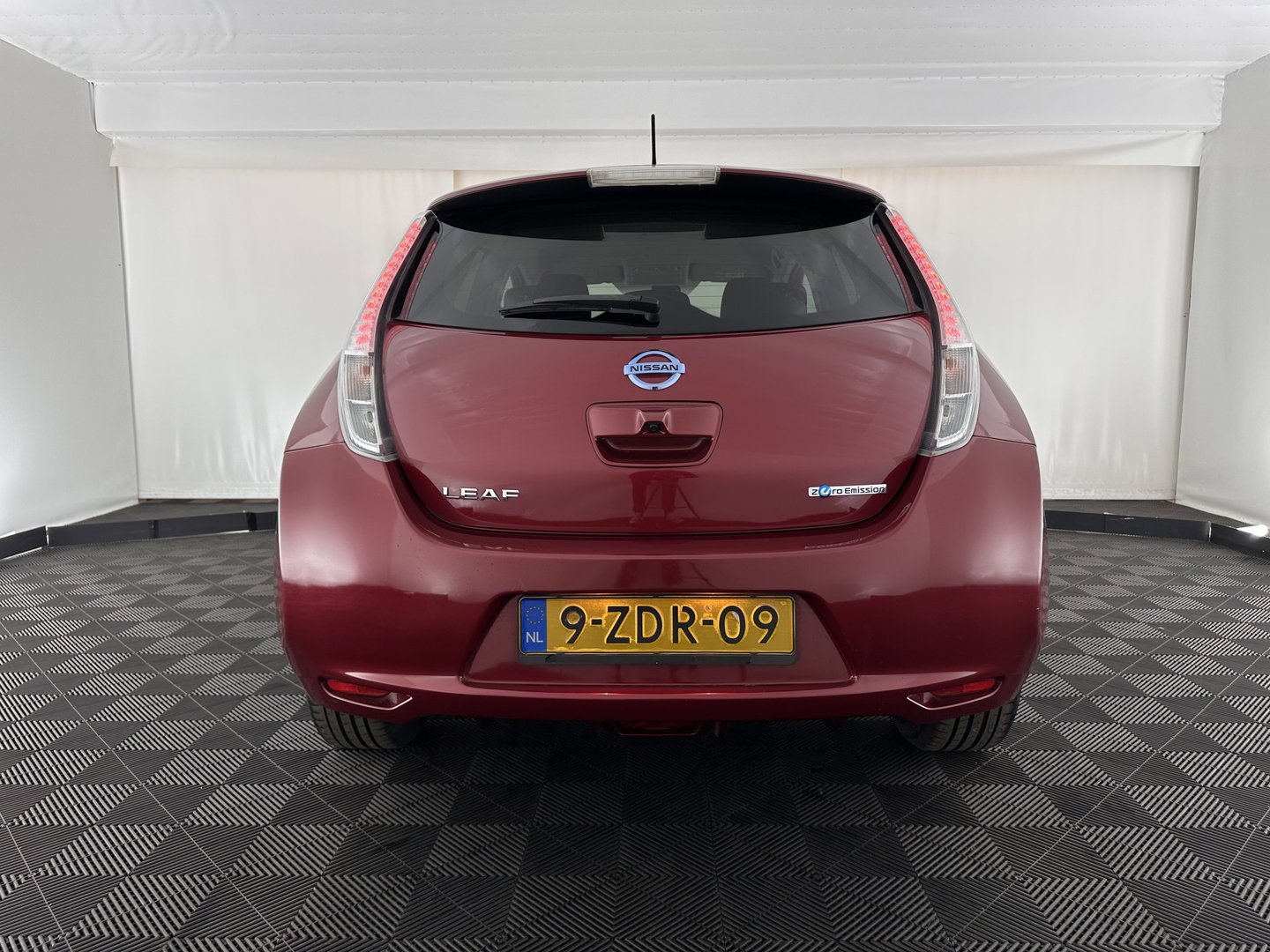 Nissan Leaf Acenta 24 kWh *NAVI-FULLMAP | MICROFIBRE | DAB | CAMERA | DIGI-COCKPIT | KEYLESS | CRUISE | DIGI-COCKPIT | HEATED-COMFORTSEATS | PRIVACYGLASS | 16"ALU*