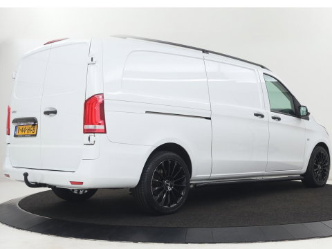 Mercedes-Benz Vito 114 CDI Extra Lang | Oprijplaat | Trekhaak | Camera | Stoelverwarming | 19'' | Cruise control | Bluetooth | Airco | 3-Persoons