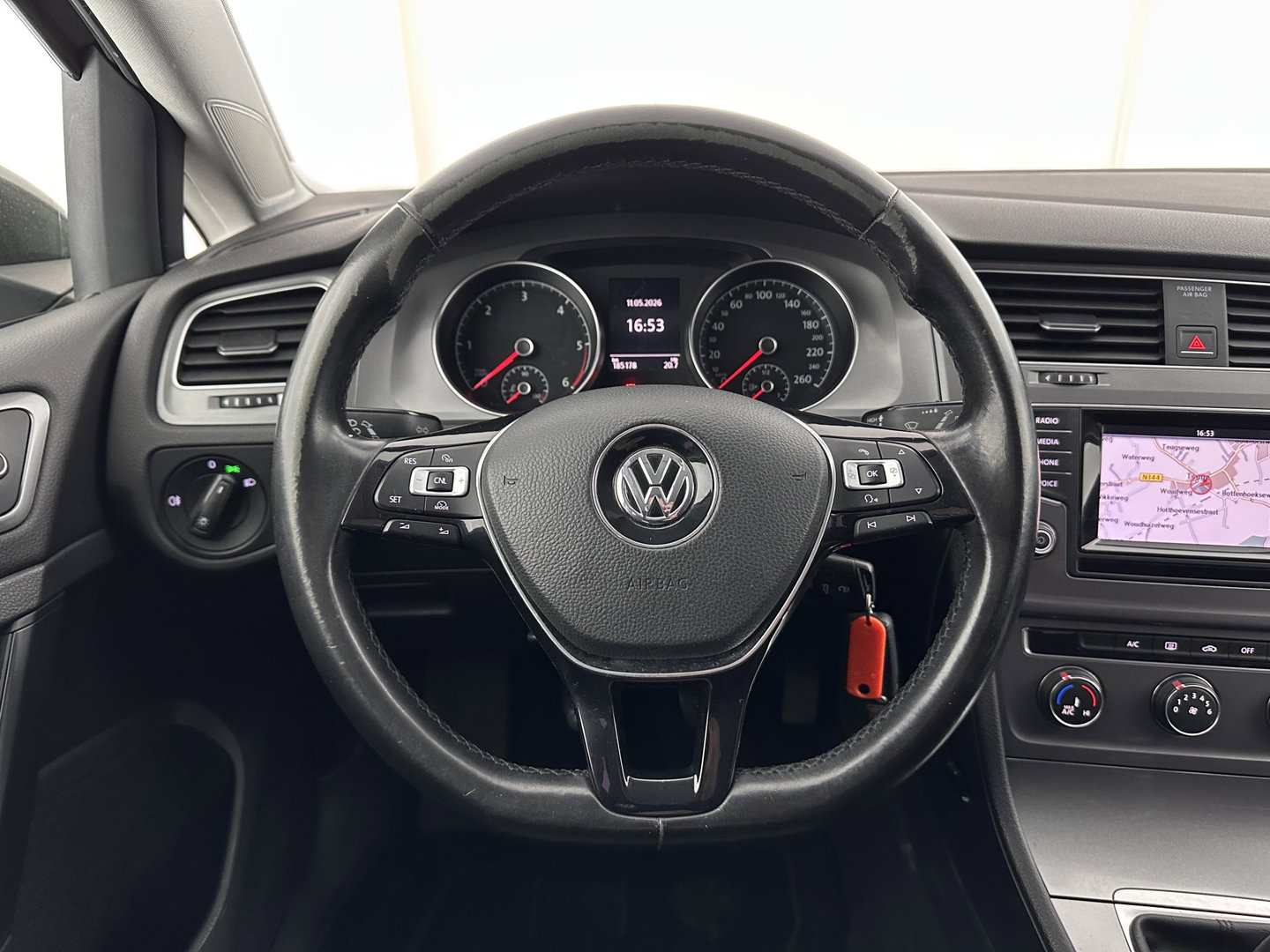 Volkswagen Golf 1.6 TDI Trendline BlueMotion (INCL-BTW) *NAVI-FULLMAP | AIRCO | CRUISE | COMFORT-SEATS | PRIVACY-GLASS | 18''ALU*