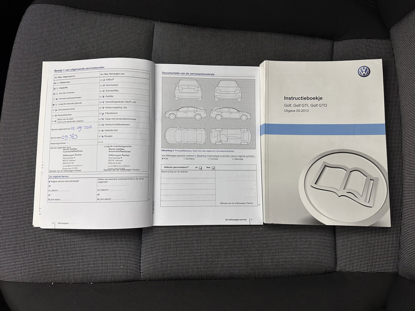 Volkswagen Golf 1.6 TDI Trendline BlueMotion (INCL-BTW) *NAVI-FULLMAP | AIRCO | CRUISE | COMFORT-SEATS | PRIVACY-GLASS | 18''ALU*