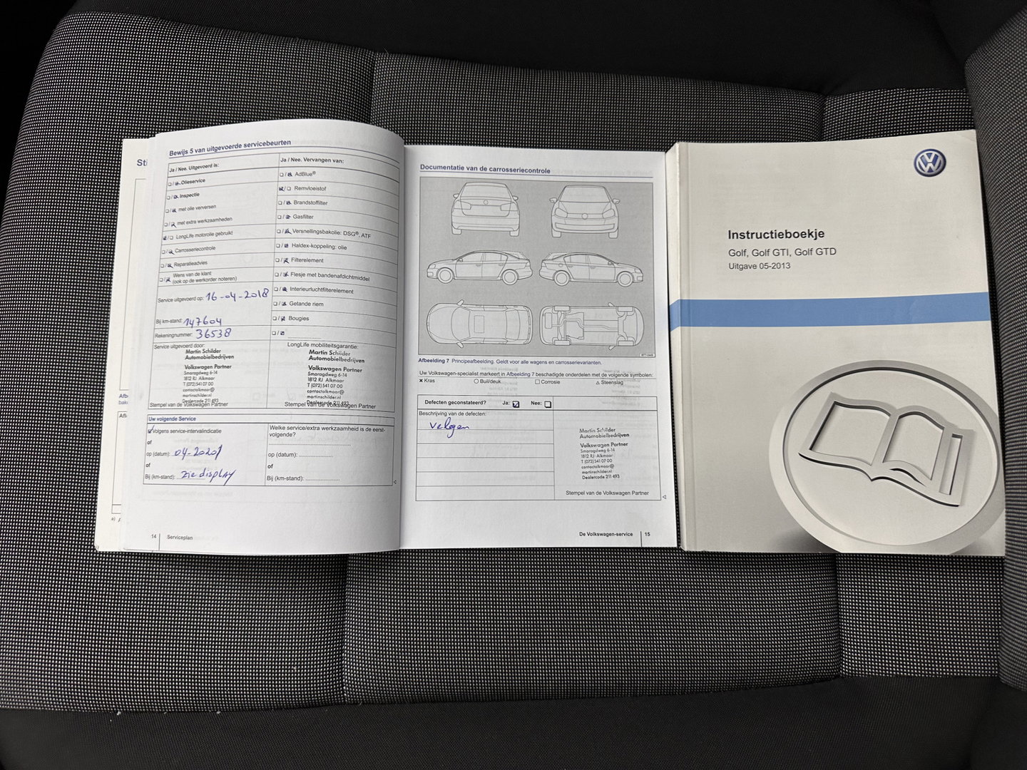 Volkswagen Golf 1.6 TDI Trendline BlueMotion (INCL-BTW) *NAVI-FULLMAP | AIRCO | CRUISE | COMFORT-SEATS | PRIVACY-GLASS | 18''ALU*