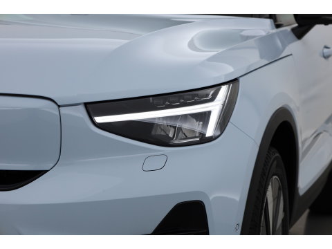 Volvo EX40 Twin Motor Ultra 82 kWh | 536 km WLTP |  Pano-dak | H&K Audio | 360 camera | Elek. Stoelen |