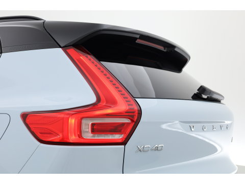 Volvo EX40 Twin Motor Ultra 82 kWh | 536 km WLTP |  Pano-dak | H&K Audio | 360 camera | Elek. Stoelen |