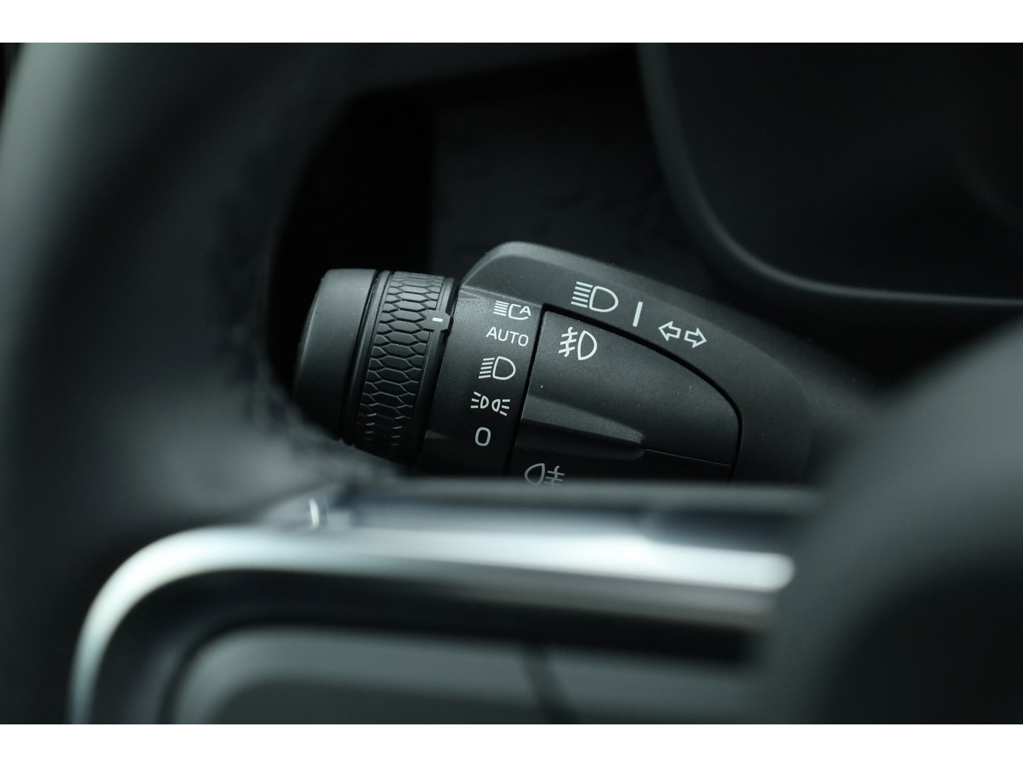 Volvo EX40 Twin Motor Ultra 82 kWh | 536 km WLTP |  Pano-dak | H&K Audio | 360 camera | Elek. Stoelen |