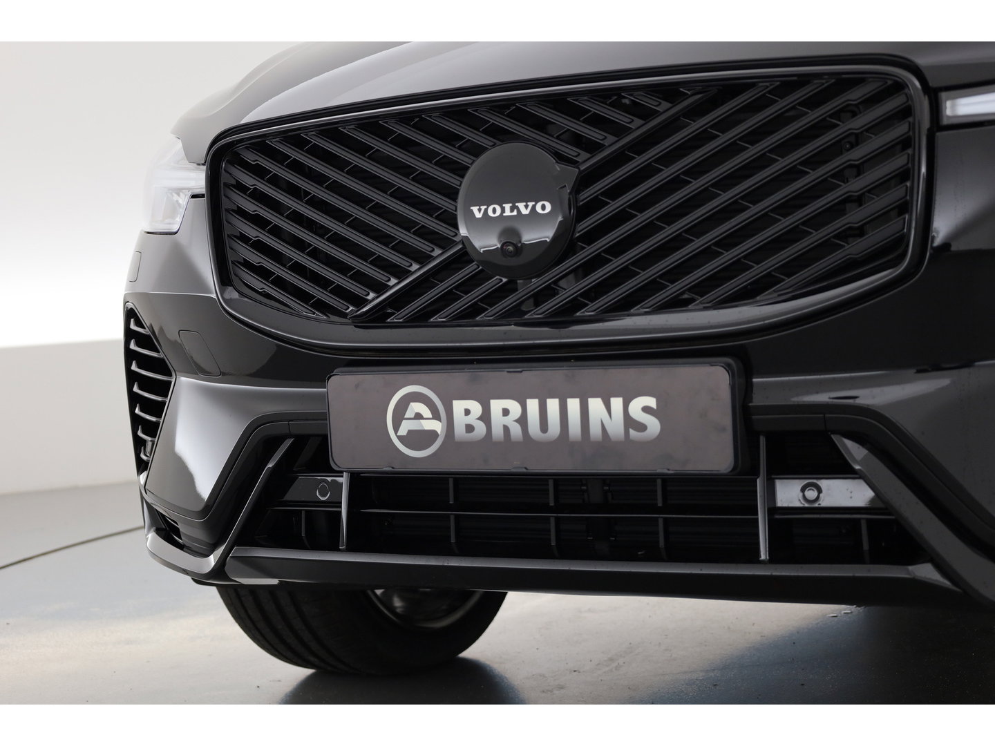Volvo XC60 T6 Plug-in hybrid Plus Black Edition Pano | H&K | Mem. Seats | 360Cam | Blis | Pilot Assist | 21'' |