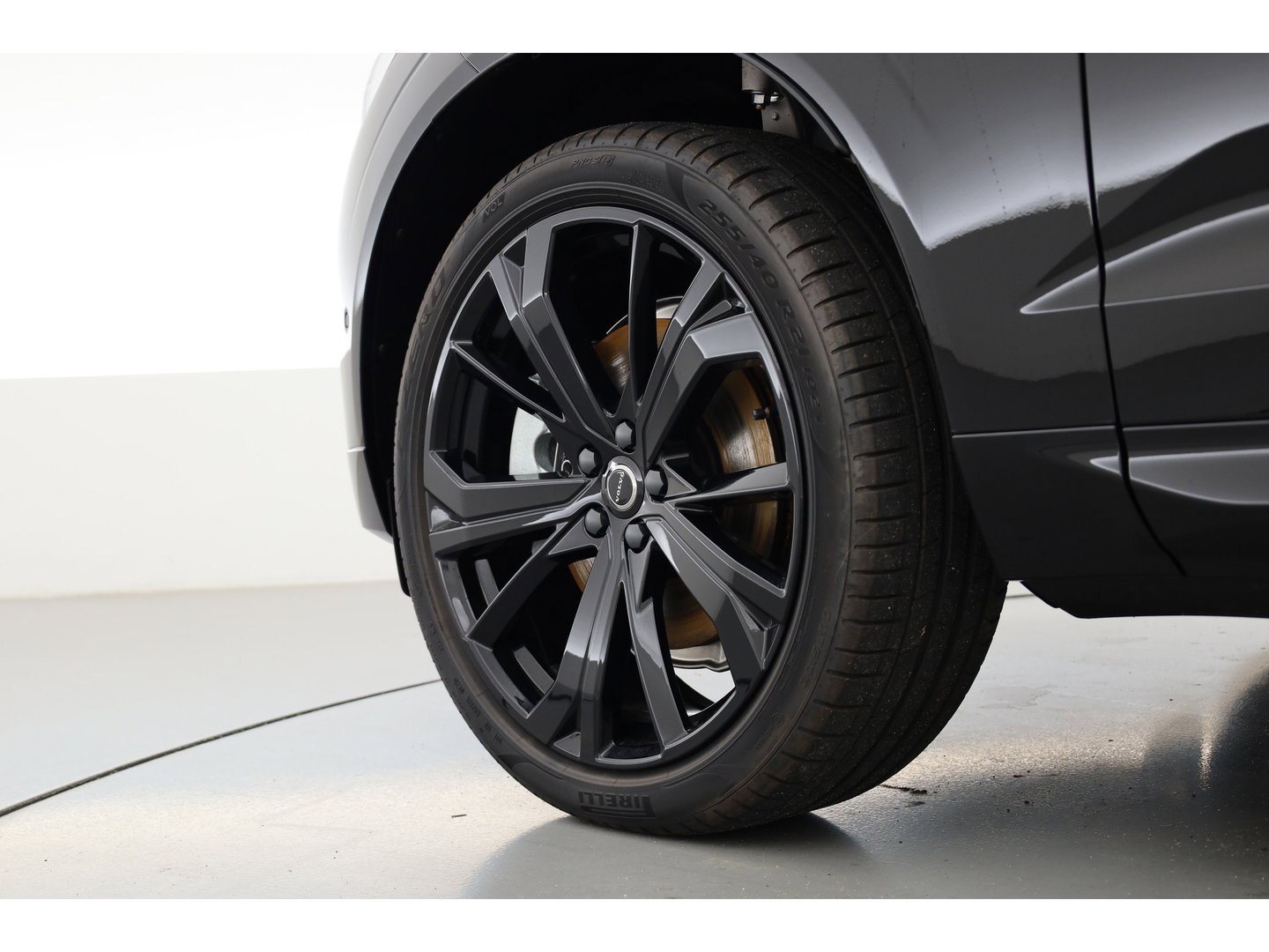 Volvo XC60 T6 Plug-in hybrid Plus Black Edition Pano | H&K | Mem. Seats | 360Cam | Blis | Pilot Assist | 21'' |