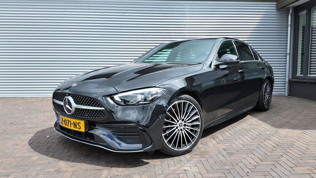 Mercedes-Benz C-Klasse - 300 AMG Line