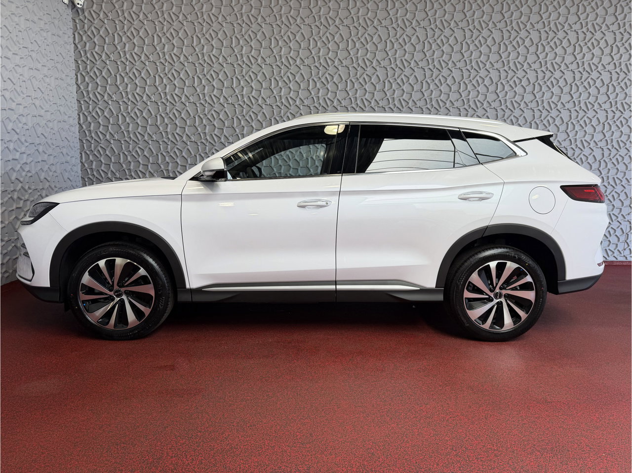 BYD SEAL U