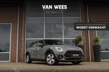 MINI Clubman - 1.5 Cooper Essential | 1e eigenaar | BTW auto | Keyless entry | Stoelverwarming | Cruise control | DAB | Camera | LED | Sportstuur | Lichtpakket | PDC