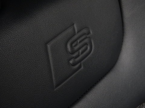 Audi Q8 60 TFSI e 462PK Quattro Competition / SQ8 ed. / B&O / 360°