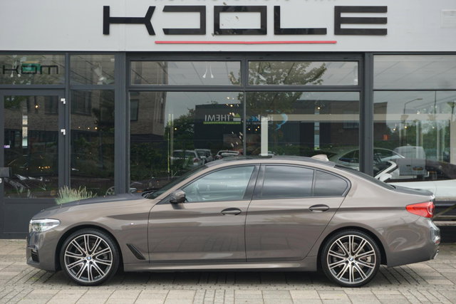 BMW 5 Serie - 520i High Executive Edition | H&K | Dak | ACC